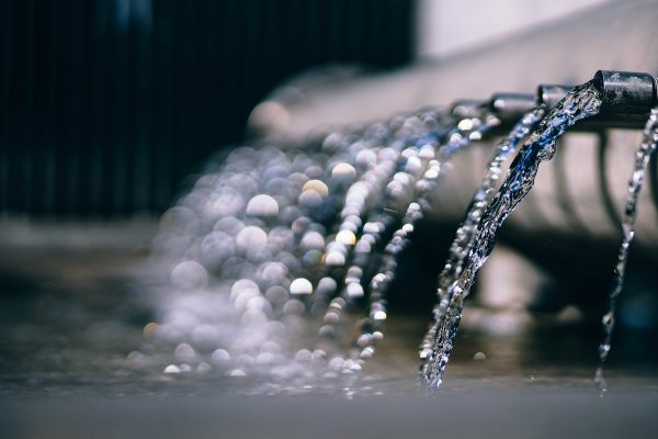 Mantenimiento de la red de agua potable para evitar riadas